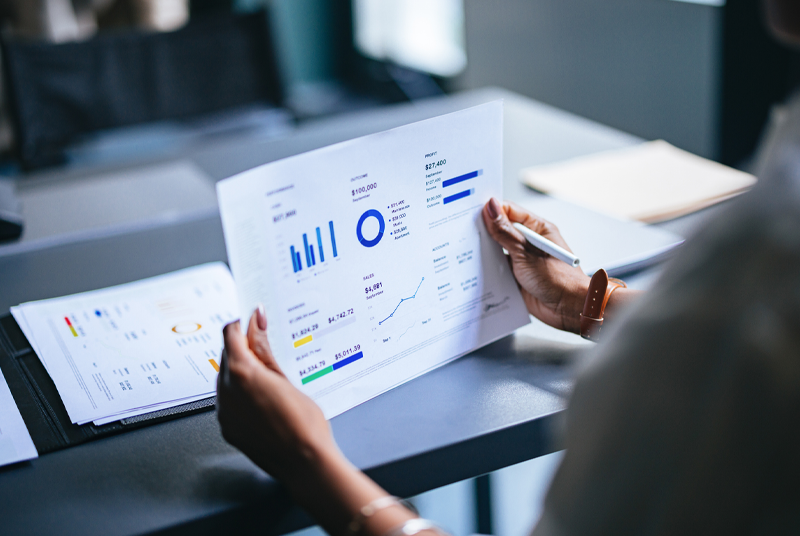 Employer benefits leader evaluating specialty pharmacy performance, costs, access, and member outcomes